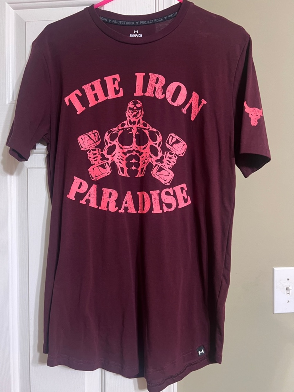 Under Armour Men's Maroon Graphic 'The Iron Paradise' Tee with Pink Print